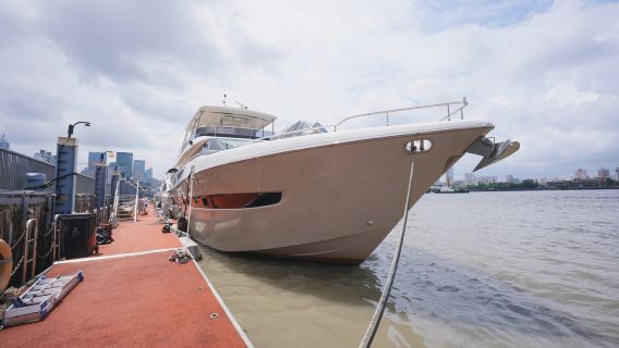 【上海遊艇租賃】上海遊艇會 85英尺豪華超大空間遊艇 包船夜遊黃浦江外灘東方明珠醉美夜景～支持生日求婚