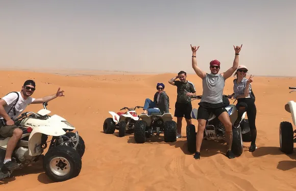 利雅德紅沙丘四輪傳動車之旅（騎駱駝、四輪摩托車、老皇宮）
