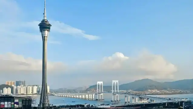 澳門旅遊塔360旋轉餐廳自助餐（限時優惠）