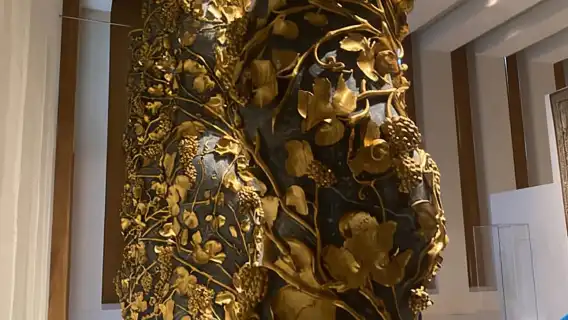 Guided Tour of The Royal Collections Gallery