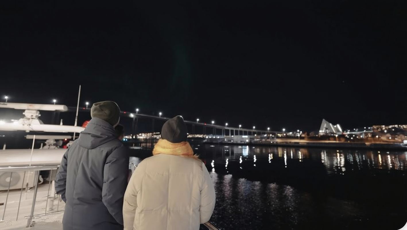 Crociera classica per l'aurora boreale partendo da Tromso, Norvegia - Tour notturno per ammirare i fiordi