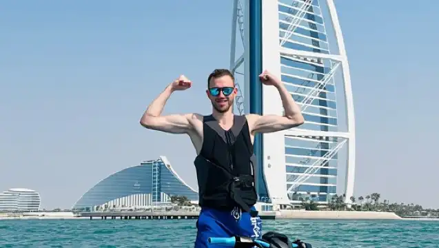 棕櫚島：1.5 小時水上摩托車導覽遊