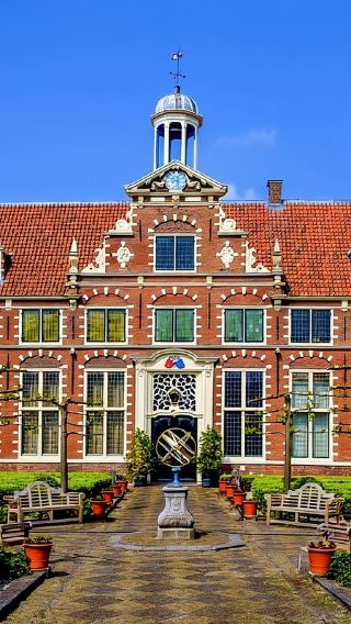 Frans Hals Museum + Grote Markt + Amsterdam Canal Cruise