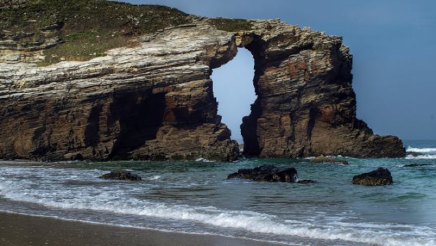 From Santiago: Lugo Ribadeo & Cathedral Beach Full-Day Tour