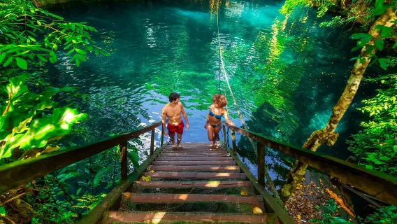 Aventura em Pequenos Grupos por 3 Cenotes Escondidos com Degustação de Tequila