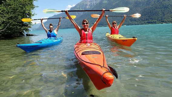 Kayak Tour of the Turquoise Lake Brienz