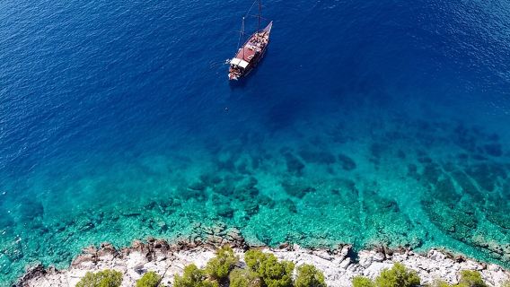 Athens Day Cruise: 3 Islands Tour in the Saronic Gulf with Lunch