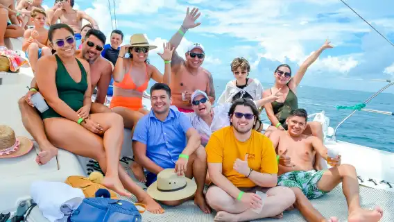 Isla Mujeres: Premium Catamaran Tour from Cancún