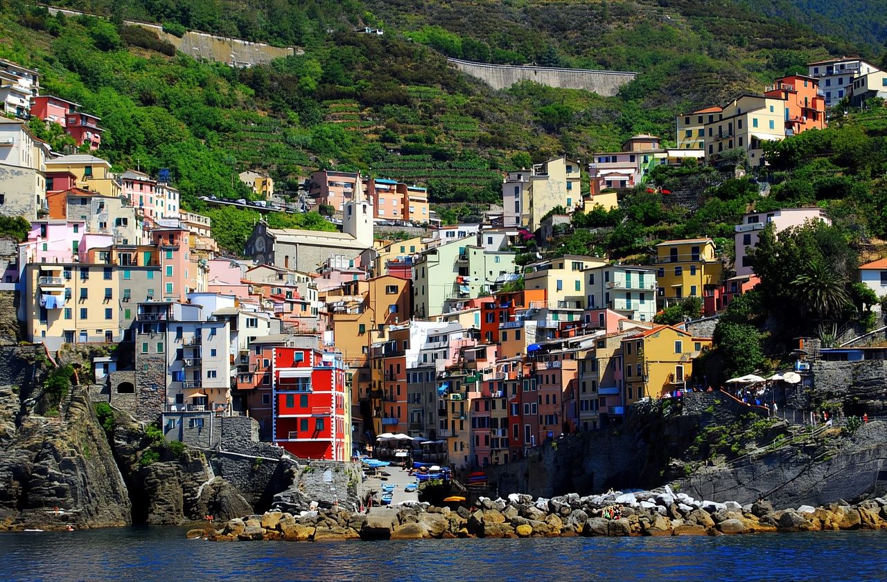Cinque Terre Morning or Sunset Boat Tour with Aperitif