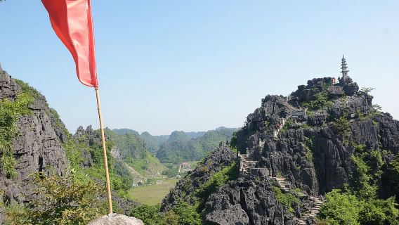 Tur Kelompok Kecil Bai Dinh, Trang An, Gua Mua dari Ninh Binh