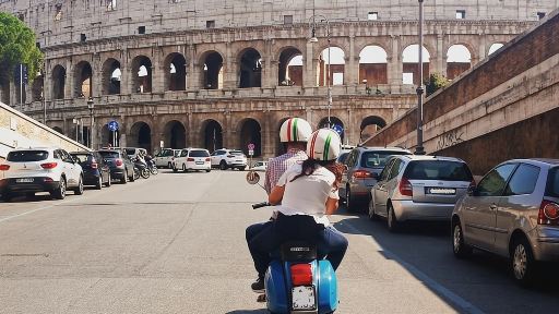 羅馬 Vespa 經典之旅：含接送服務