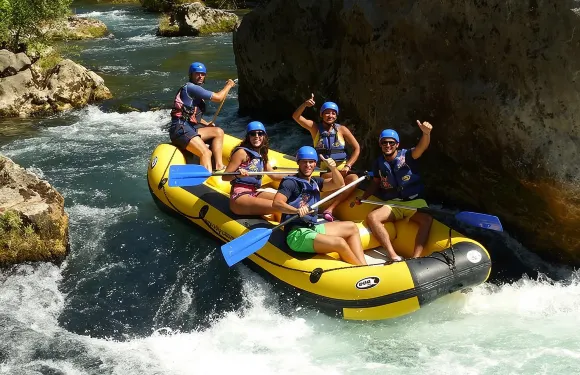 切蒂納河峽谷漂流體驗