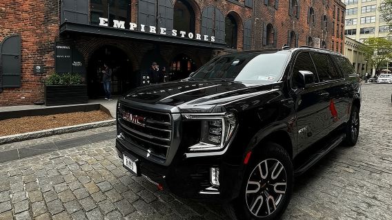 บริการรถ SUV สีดำรับ-ส่ง ต้นทางหรือปลายทางที่สนามบิน JFK, LGA, EWR - รวมค่าธรรมเนียมทั้งหมดแล้ว