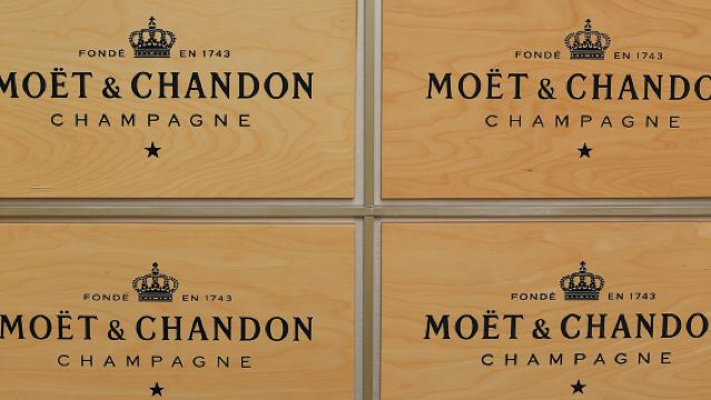 Champagne Day Trip with 6 Tastings, Reims and Winery from Paris