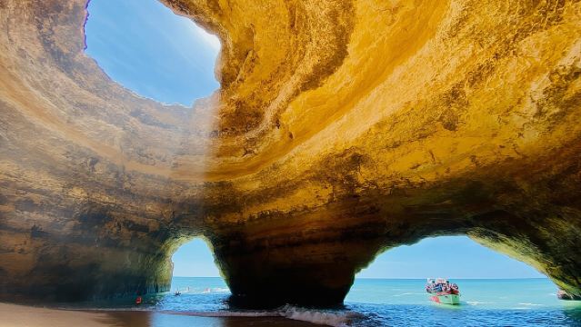 Benagil Cave Boat Tour - Catamarans - 2 Hours From Portimão