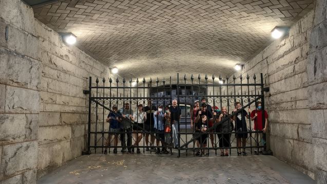 Чёрная и призрачная экскурсия