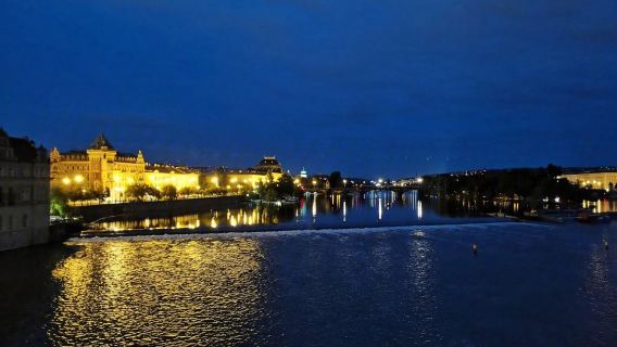 捷克布拉格+梅爾尼克+Nelahozeves城堡【中文專車】