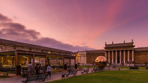 อาหารเช้าแบบ VIP ของวาติกันและทัวร์พร้อมไกด์นำเที่ยวพร้อมเข้าชมโบสถ์ซิสทีน