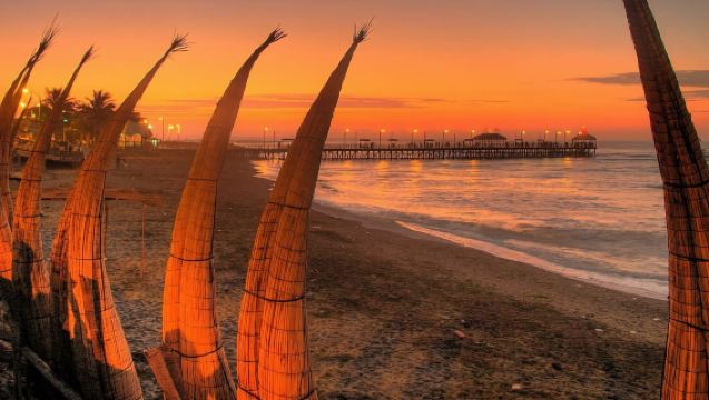 From Trujillo || Chan Chan and Huanchaco Beach Tour