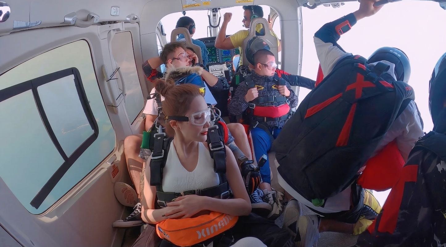 廣東羅定跳傘廣州深圳雲浮羅定4000米高空雙人跳傘【4000米自由落體+專業高清影片拍攝+送影片剪輯】