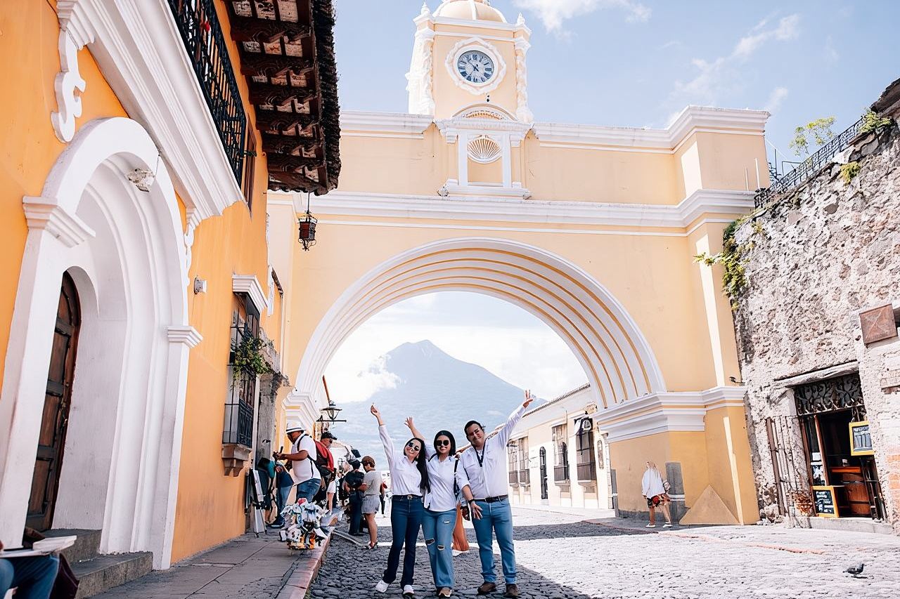 Recorrido compartido de día completo por la ciudad de Antigua Guatemala