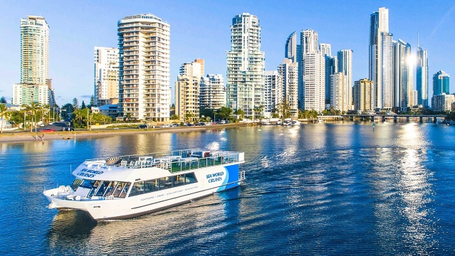 Kapal pesiar Gold Coast dengan prasmanan seafood [tiket kapal pulang pergi + makan siang/malam + per
