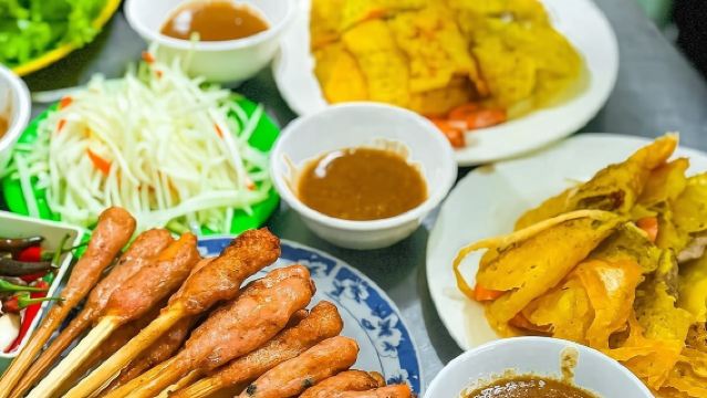 ทัวร์อาหารเดินชมเมืองฮอยอันราคาประหยัด