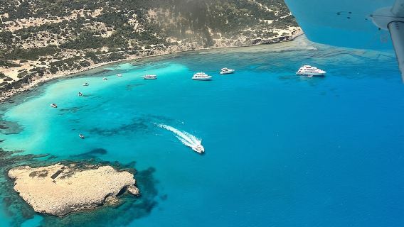 Blue Lagoon Latchi Pafos, perjalanan perahu dengan seluncuran air F/D