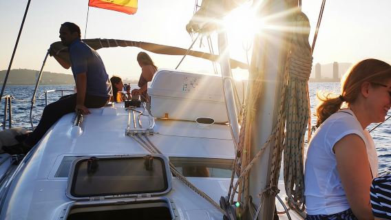 ทัวร์จักรยานและเรือใบในบาร์เซโลนา