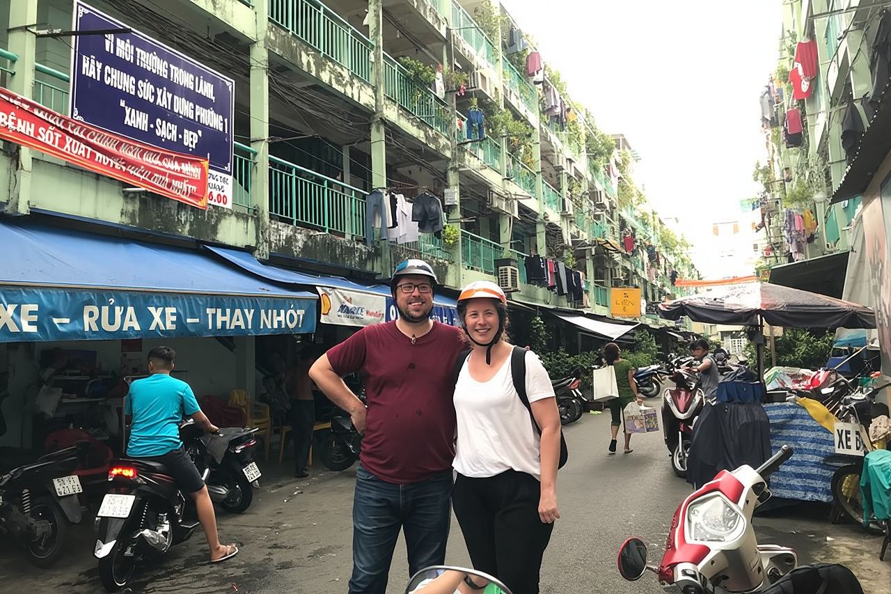 Saigon Slum tour and Saigon Chillspots by motorbike/ Aodai rider