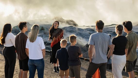 Maori-Kulturnacht in Te Puia – Rotorua, Neuseeland: Geothermiepark + Haka-Tanz + Maori-Buffet + Geysir