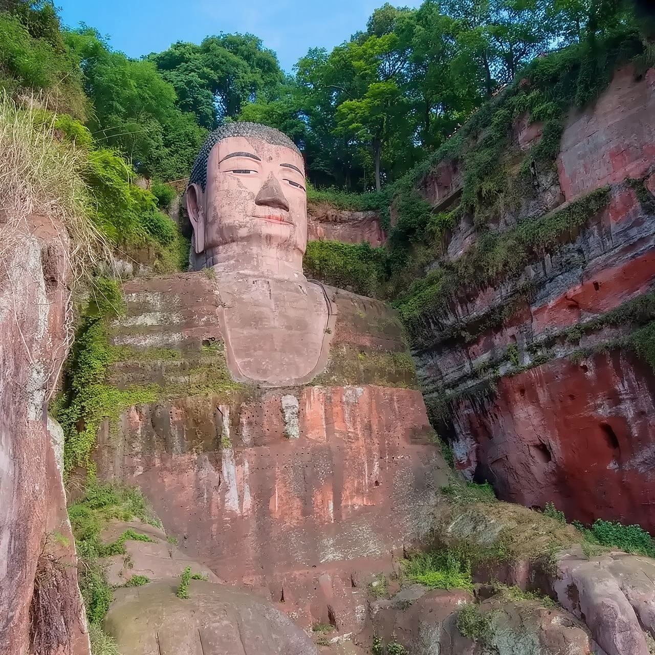 樂山大佛遊船【船票+30分鐘導覽+藍牙耳機+贈送烏尤寺導覽】