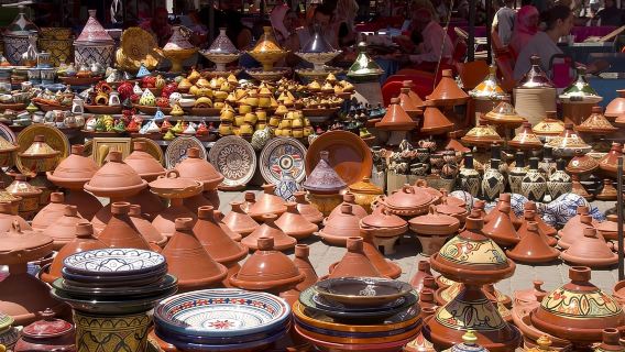 Agadir: Lawatan Berjalan Berpandu Bersiar-siar Berwarna-warni di Madinah