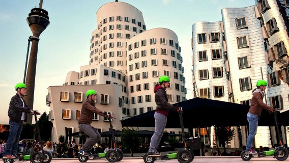 Düsseldorf: Stadtrundfahrt mit dem E-Scooter
