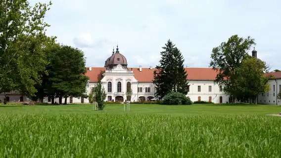 From Budapest: Gödöllő Royal Palace Tour