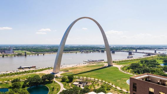 St. Louis Arch and River Cruise Small Group Walking Tour