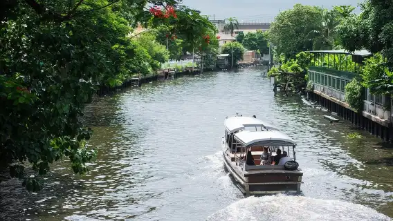 曼谷：花卉市場、運河和皇家駁船之旅