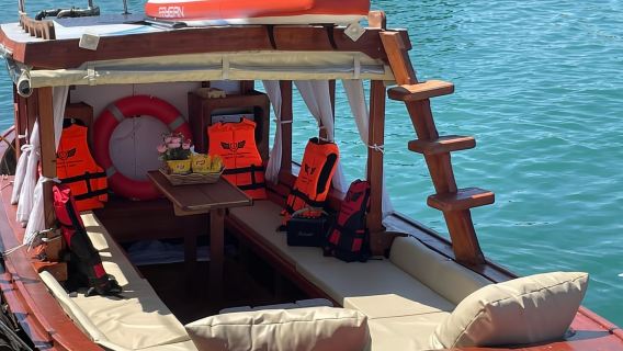 普吉島：珊瑚島豪華長尾船半日遊