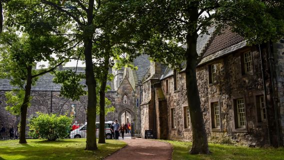 暢遊愛丁堡城堡+亞瑟王座+波多貝羅海灘【可定制全境遊】