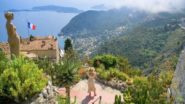 Nice Private Charter Tour to Five Major Attractions in Monaco