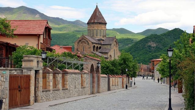 ทัวร์เหมารถวันเดียว มทสเคตา-มหาวิหารเสาแห่งชีวิต-ซากเมืองโบราณ