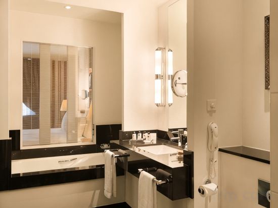 Dukes’ Palace – by Dukes’ Hotel Collection Room Type - Room SUPERIOR