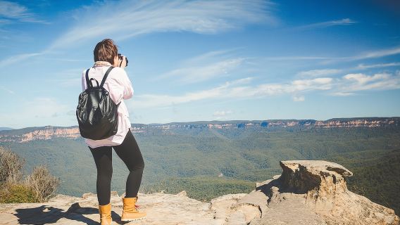 Blue Mountains Day Tour With Bushwalks, Waterfalls & Featherdale