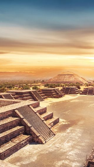 1-day tour to Zona Arqueologica Teotihuacan, Basilica of Our Lady of Guadalupe, and Soumaya Museum in Mexico