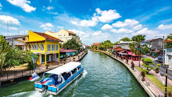Malacca Day Trip: Cultural Landmarks & Foodie Adventure From Johor Bahru