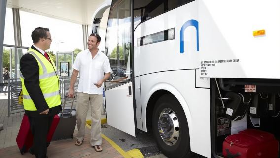 Transfer bus Bandara London: Tiket bus sekali jalan antara Bandara Stansted dan Stasiun London Liverpool Street