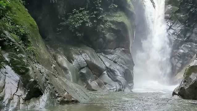 MINCA TOUR - Explore waterfalls and discover the origin of coffee and cocoa