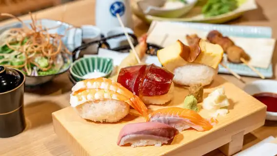 【盂蘭盆舞居酒屋】娛樂與日本料理精選 – 天婦羅、蕎麥麪、傳統大壽司 餐券