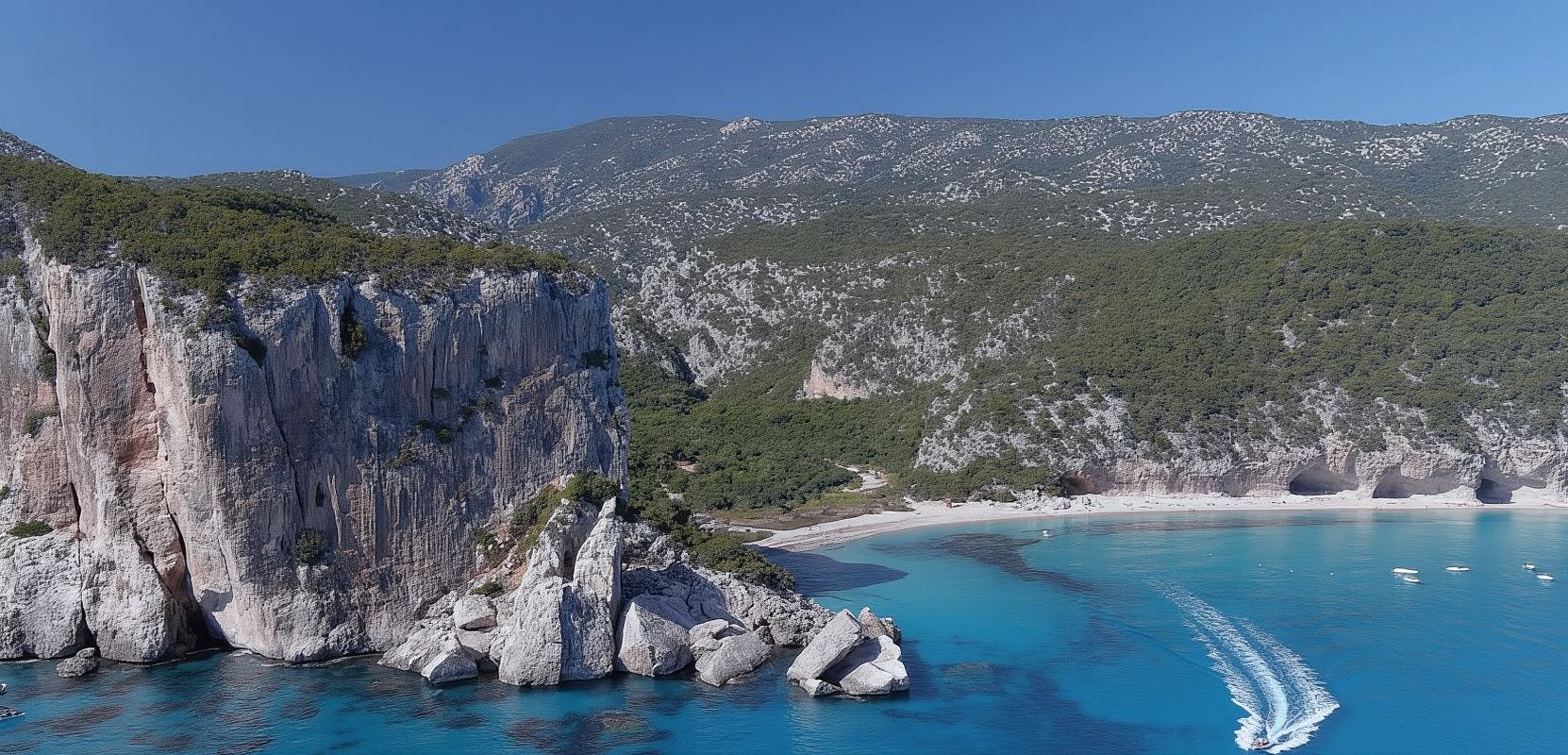 Cala Gonone: Boat ride to Cala Luna beach