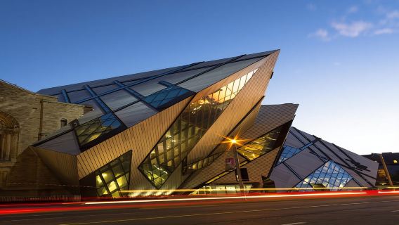 Museum Royal Ontario Diungkap: Tur Berpemandu Melalui Sejarah
